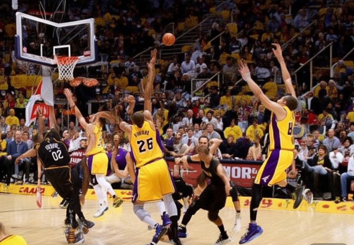 湖人骑士巅峰对决：球星对决战局悬念(图4)