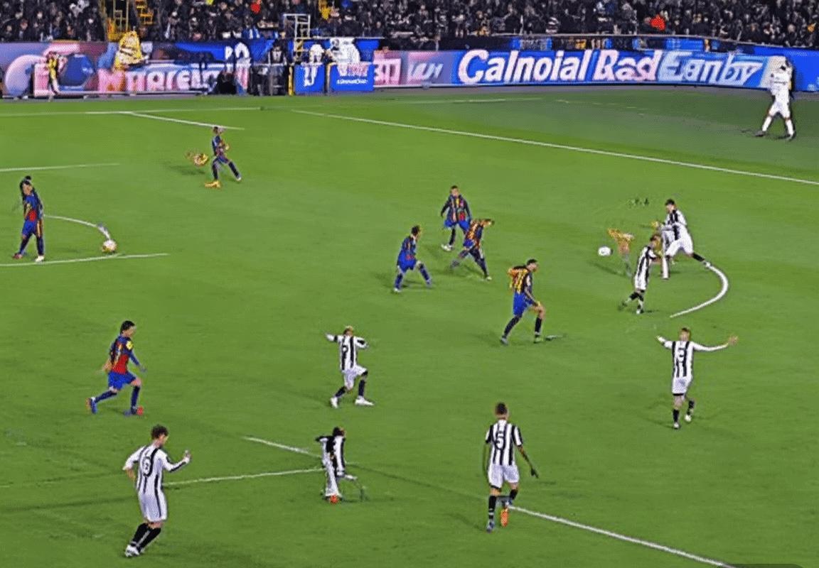 巴塞罗那VS尤文图斯：经典对决解析与战术对决回顾(图3)